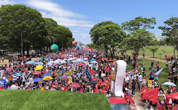  SIMA CELEBRA O DIA DO SERVIDOR E REFORÇA LUTA CONTRA A PEC 38
